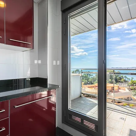 Apartment Amazing Sea Views